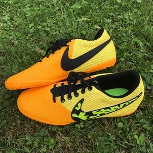 Elastic Pro III Indoor Soccer Cleats